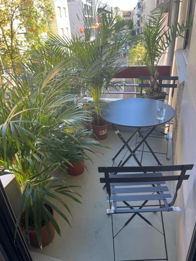Stylish 1-Bedroom Condo Close To Exhibition Square Bazel Buitenkant foto